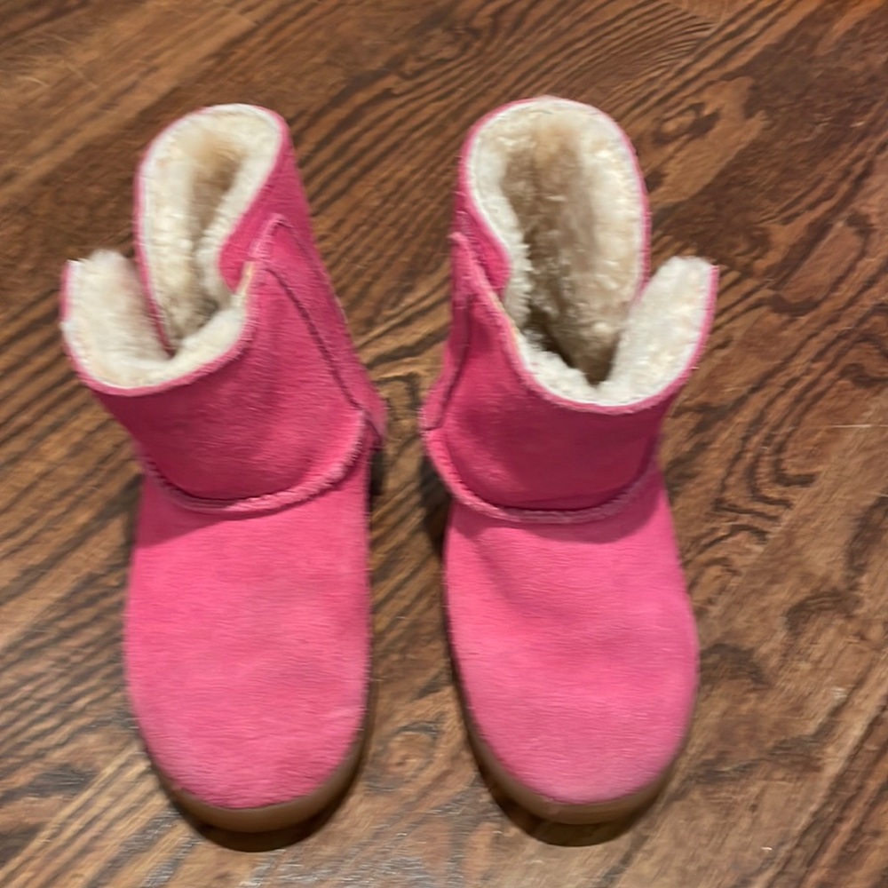 Child’s size 10 UGG Boots Pink